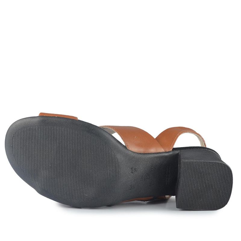 sandalia-salto-bloco-comfortflex-feminina-2556404-marrom-2556404(5).jpg