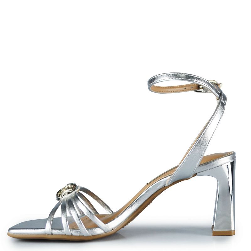 sandalia-salto-bloco-via-marte-feminina-288-020-02-prata-288-020-02(3).jpg